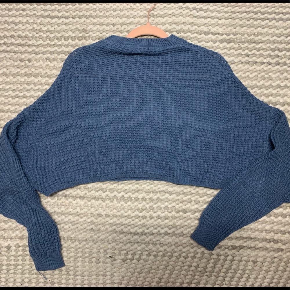 Medium NastyGal Cropped Crocheted shirt
